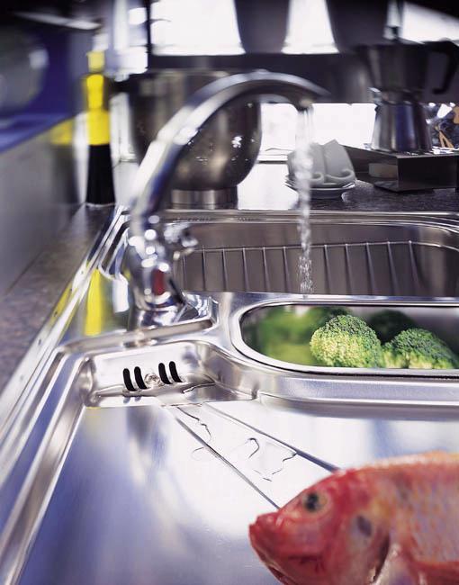 Lausanne 1.5 bowl stainless kitchen sink, left drainer & Extras. technical image