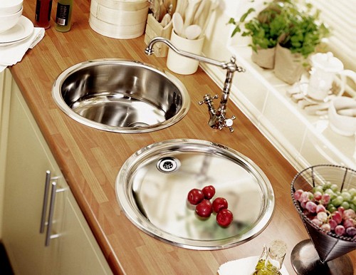 Onyx inset round kitchen drainer in polished steel finish. technical image