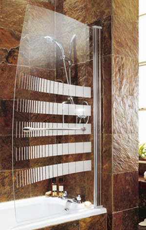 Frameless sail bath screen with chrome stripes. technical image