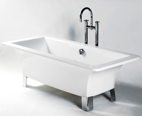 Majestic 1700 Square modern freestanding bath. technical image