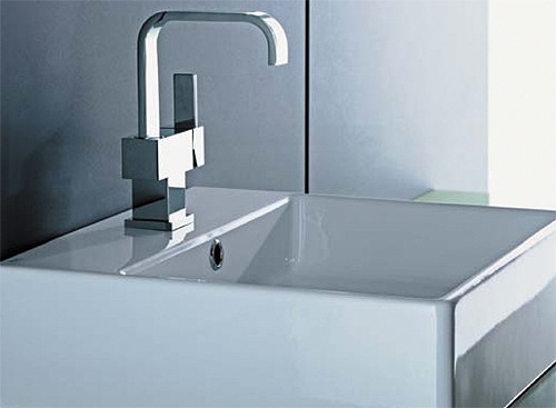 Mono Basin Mixer Tap With Click-Clack Waste (Chrome). technical image