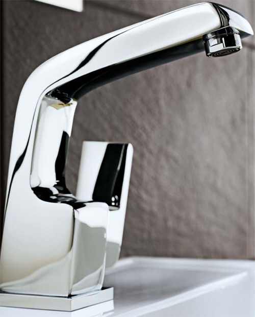 Mono Basin Mixer Tap With Click-Clack Waste (Chrome). technical image
