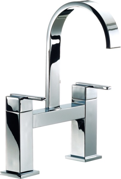 Bath Filler Tap (High Spout, Chrome). technical image