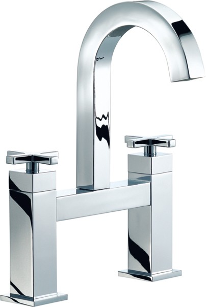 Bath Filler Tap (High Spout, Chrome). technical image