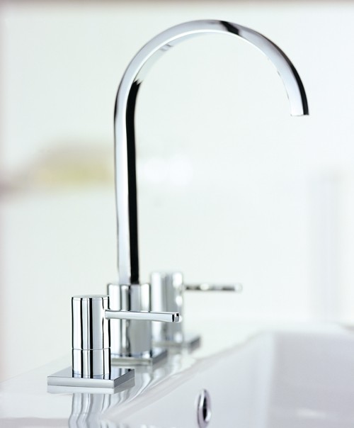 3 Tap Hole Basin Mixer Tap With Pop-Up Waste (Chrome). technical image