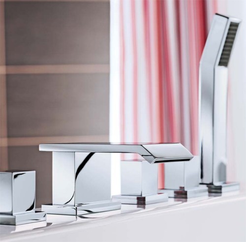 5 Tap Hole Bath Shower Mixer Tap With Shower Kit (Chrome). technical image