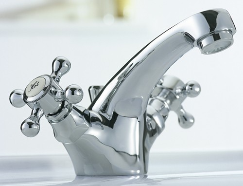 Mono Basin Mixer Tap With Pop Up Waste (Chrome). technical image