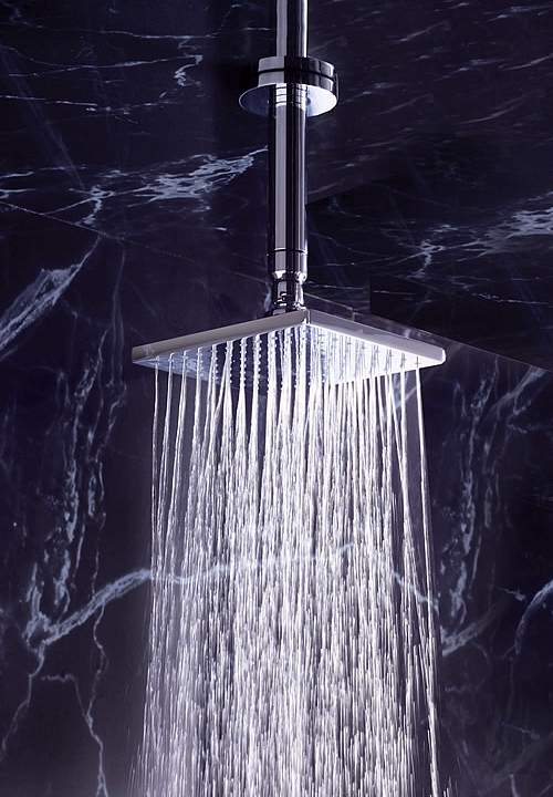 Square sheer fixed shower head + ceiling mounting arm. technical image