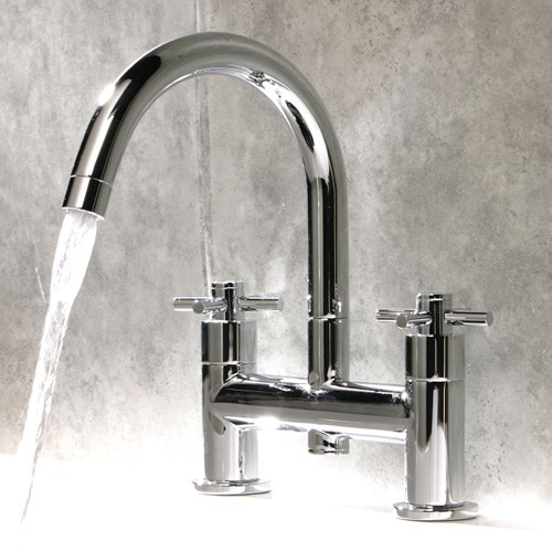 Deck Mounted Bath Filler With Swivel Spout. technical image