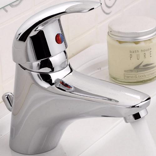 Single lever mono basin mixer tap with pop-up waste. technical image