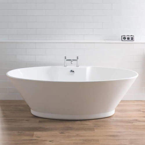 BC Designs Chalice Major Bath 1780mm (Gloss White).