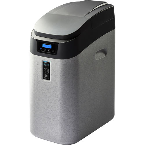 Monarch Water Master Water Softener (1 - 10 people, 22mm).