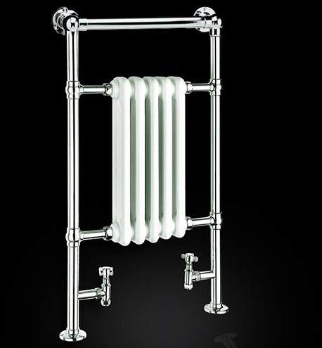 Reina Radiators Oxford Traditional Towel Radiator (Chrome). 538x960mm.