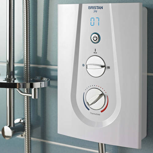 Additional image for Thermostatic Electric Shower With Digital Display 9.5kW (White).