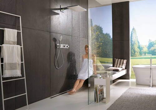 Additional image for Rainmaker 2 Jet Shower Head & Arm (460x300, White & Chrome).