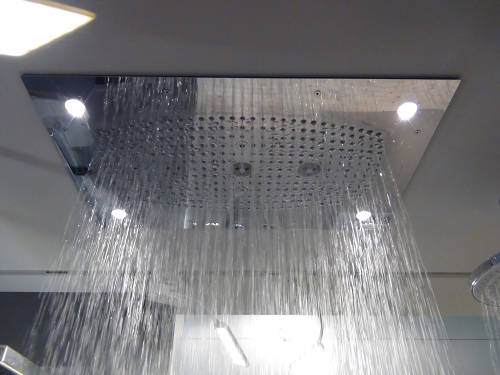 Additional image for Raindance Rainmaker 3 Jet Shower Head & LEDs (680x460mm).