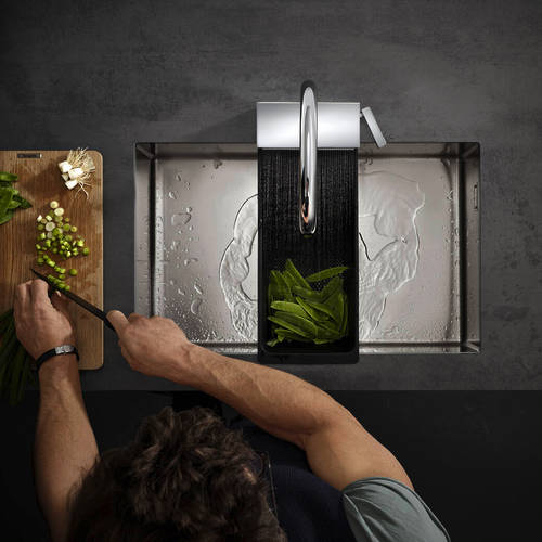 Additional image for Select M81 Kitchen Tap With Pull Out (3 Jets, Matt Black).