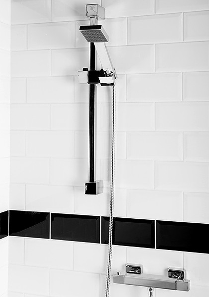 Additional image for Thermostatic Bar Shower Valve With Slide Rail Kit.