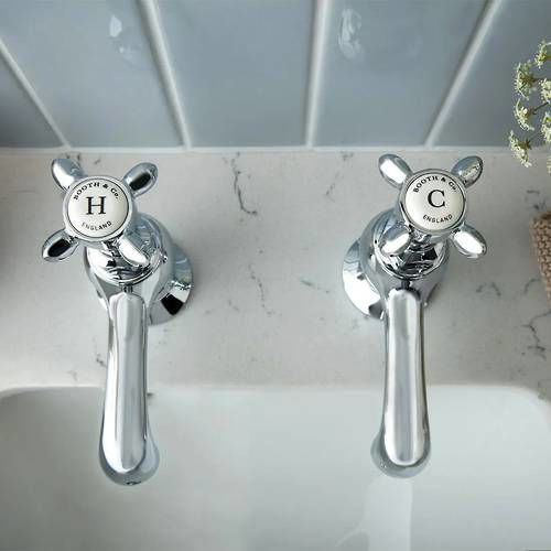 Additional image for Basin & Bath Tap Pack With Crosshead Handles (Chrome).
