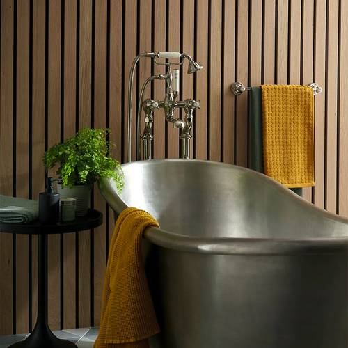 Additional image for Freestanding Bath Shower Mixer Tap With Crosshead Handles (Chrome).