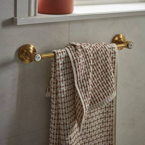 Additional image for Traditional Towel Rail (450mm, Brushed Brass & White).