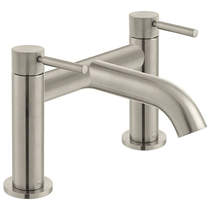 Vado Origins Bath Filler Tap With Knurled Accents (Brushed Nickel).